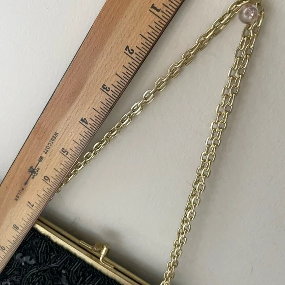 Beaded Hand Purse | Handmade | Gold Chain - Picture 15 of 16